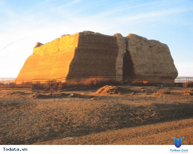 Đến Với Ngọc Môn Quan Hình ảnh 1