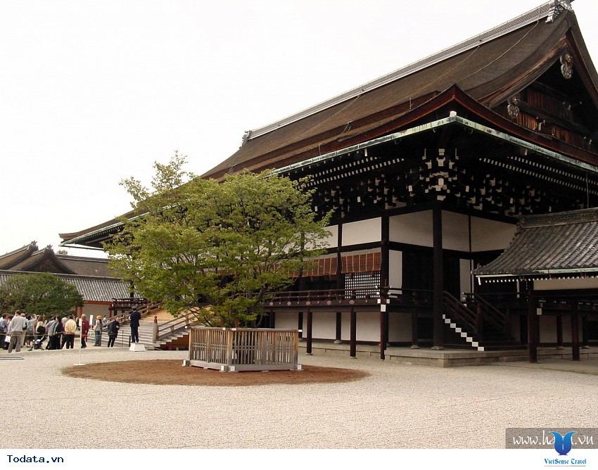 Ghé Thăm Cung Điện Hoàng Gia Hình ảnh 2