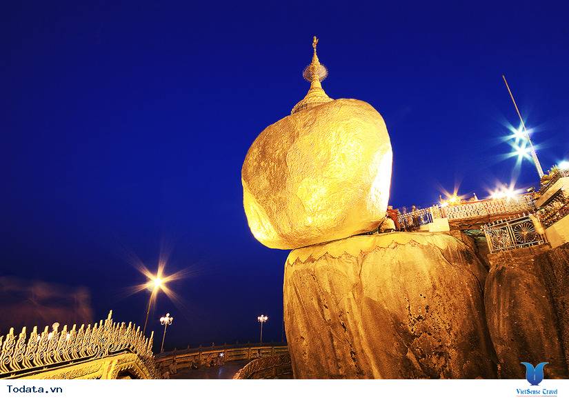 Golden Rock, hòn đá chênh vênh lưu giữ sợi tóc của Đức Phật Hình ảnh 2