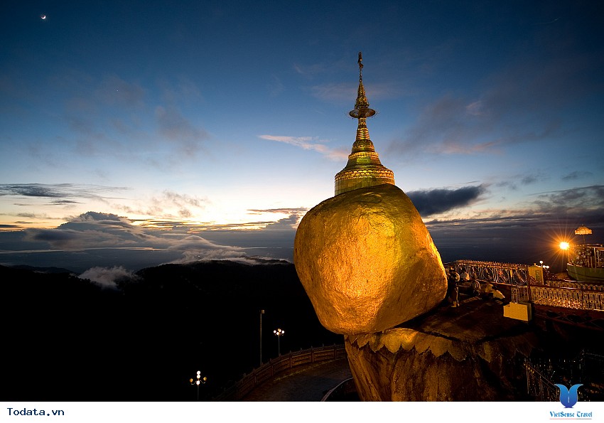 Golden Rock, hòn đá vàng kì lạ Hình ảnh 1