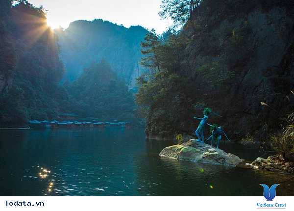 Hồ Bảo Phong, Tấm Gương Phản Chiếu Đất trời Hình ảnh 3