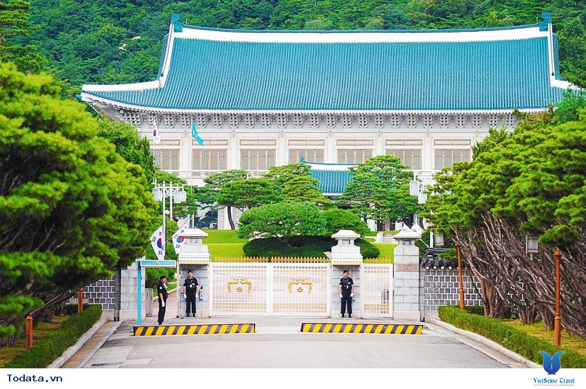 Khám Phá Kiến Trúc Đặc Biệt Của Nhà Xanh Hàn Quốc Hình ảnh 5