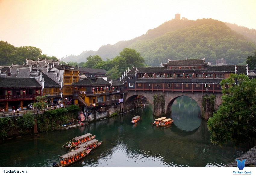 Khám Phá Kiến Trúc Tinh Tế Của Bắc Môn Cổ Thành Hình ảnh 8