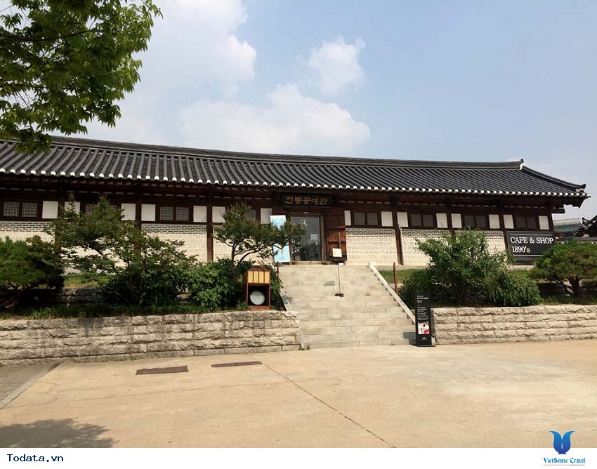 Khám Phá Nhà Xanh Hình ảnh 1