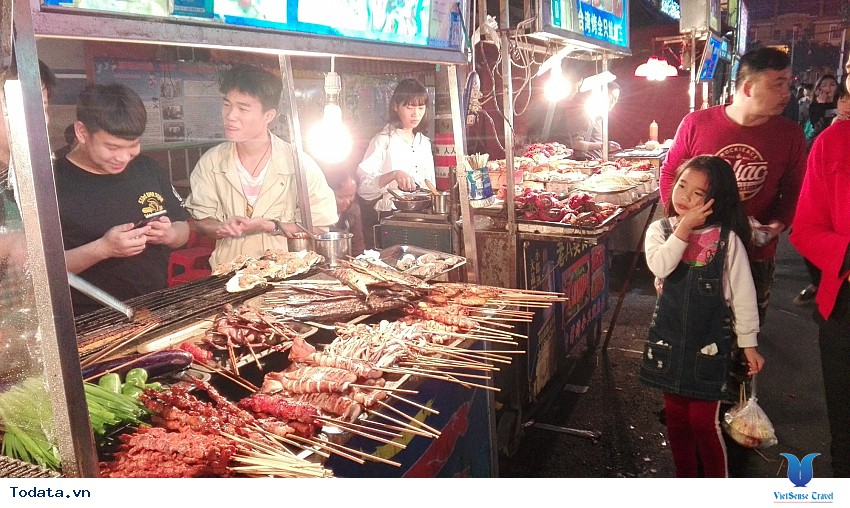 Khu phố ăn đêm Trung Sơn, Nam Ninh, Trung Quốc Hình ảnh 13