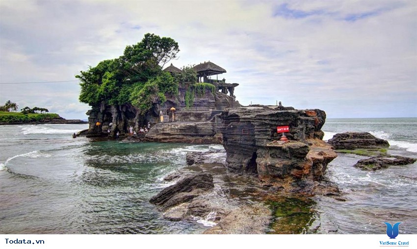 Khung cảnh ngoạn mục nhất xung quanh đền Tanah Lot Hình ảnh 1 Khung cảnh ngoạn mục nhất xung quanh đền Tanah Lot Hình ảnh 1