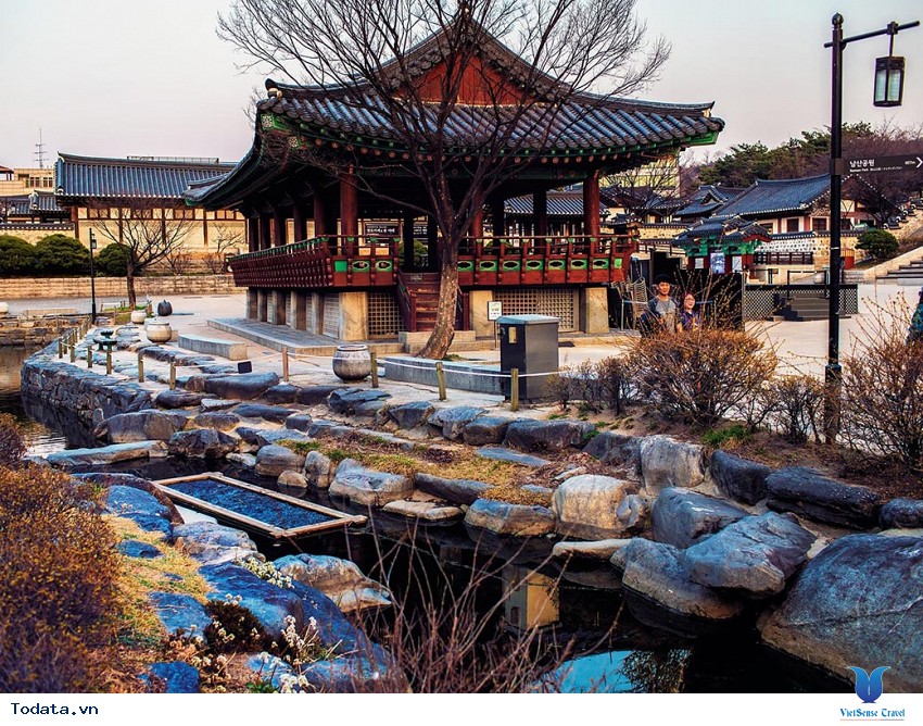 Kiến Trúc Độc Đáo Làng Cổ Hanok Namsan Hình ảnh 2