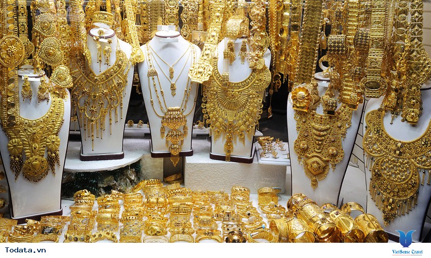 Giá vàng hôm nay 13 tháng 5 Giá vàng trong nước và thế giới đồng loạt lao  dốc
