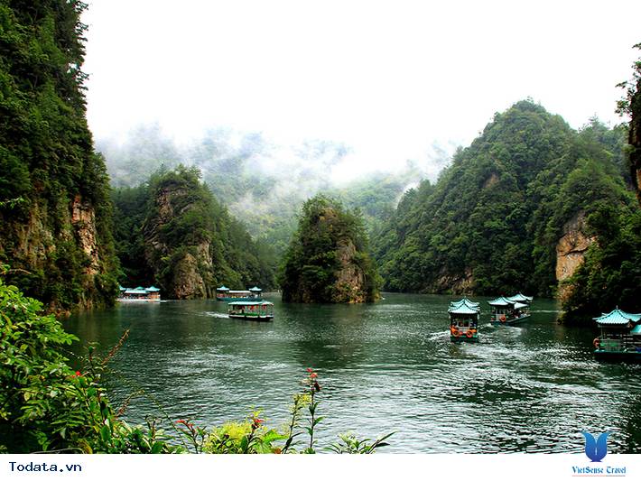 Lắng Đọng Vẻ Đẹp Đất Trời Trên Hồ Bảo Phong Hình ảnh 3