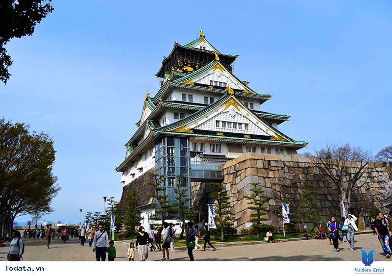 Lâu Đài Osaka bên công viên Sakura Hình ảnh 5