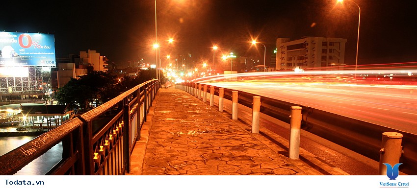 Lung linh huyền ảo với khi đêm đến ở Sông Chao Phraya Thái Lan Hình ảnh 9 Lung linh huyền ảo với khi đêm đến ở Sông Chao Phraya Thái Lan Hình ảnh 9