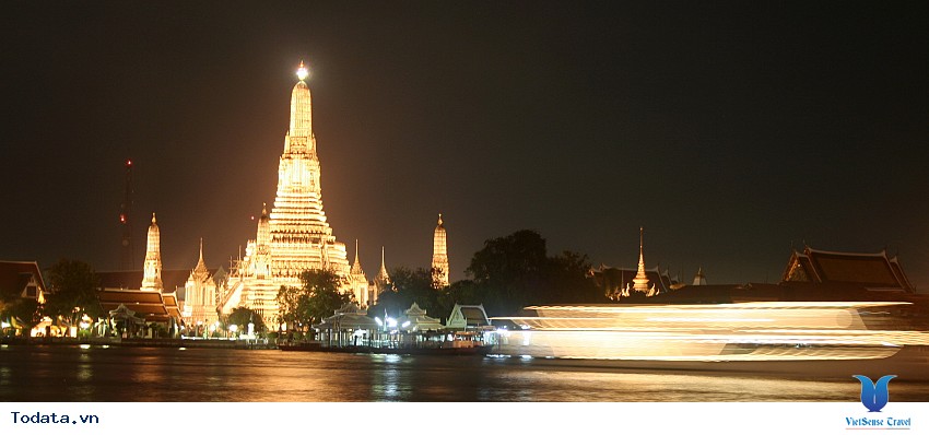 Lung linh huyền ảo với khi đêm đến ở Sông Chao Phraya Thái Lan Hình ảnh 6 Lung linh huyền ảo với khi đêm đến ở Sông Chao Phraya Thái Lan Hình ảnh 6