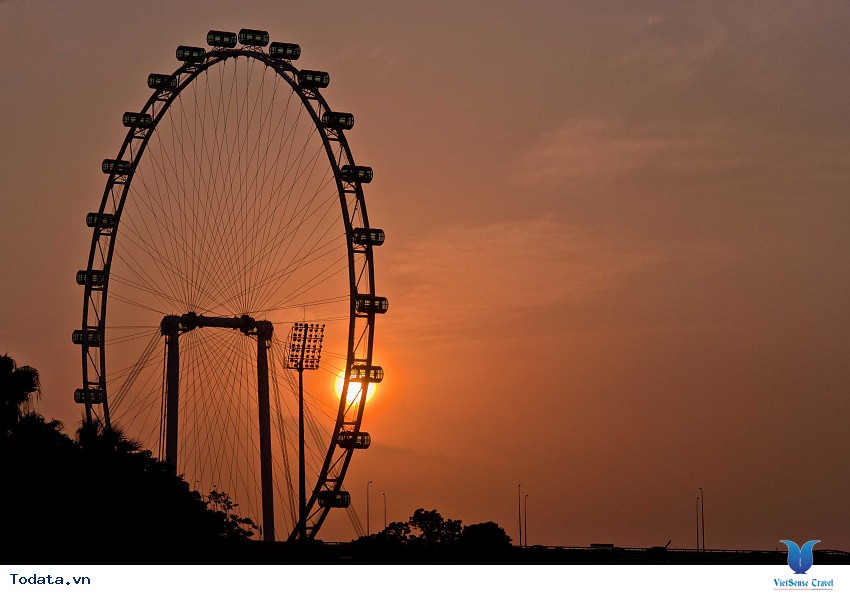 Ngắm cảnh hoàng hôn Singapore Flyer Hình ảnh 2