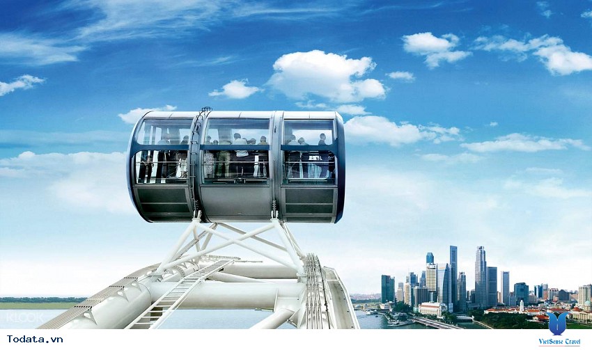 Ngắm cảnh thành phố từ vòng đu quay Singapore Flyer Hình ảnh 3
