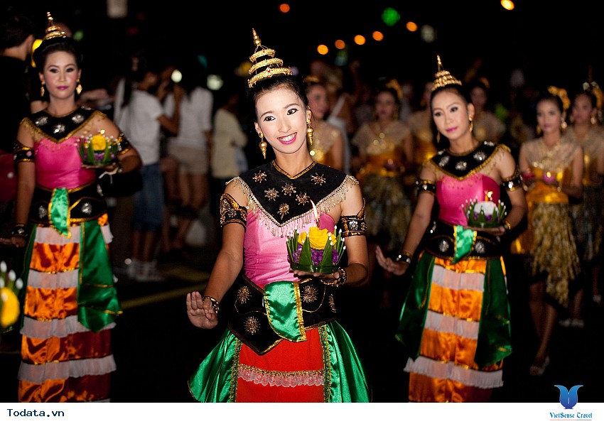 Ngắm đèn trời trong lễ hội Loy Krathong tại Chiang Mai Hình ảnh 17 Ngắm đèn trời trong lễ hội Loy Krathong tại Chiang Mai Hình ảnh 17