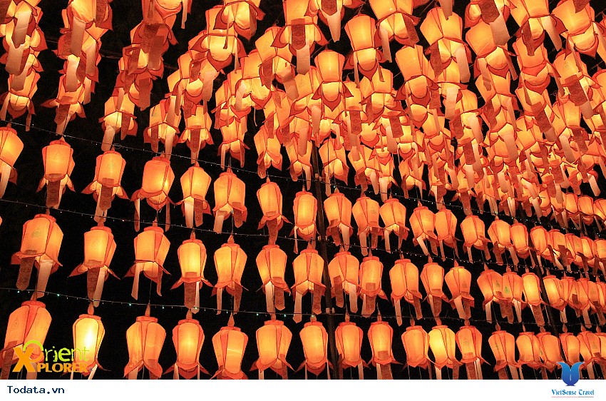 Ngắm đèn trời trong lễ hội Loy Krathong tại Chiang Mai Hình ảnh 15 Ngắm đèn trời trong lễ hội Loy Krathong tại Chiang Mai Hình ảnh 15