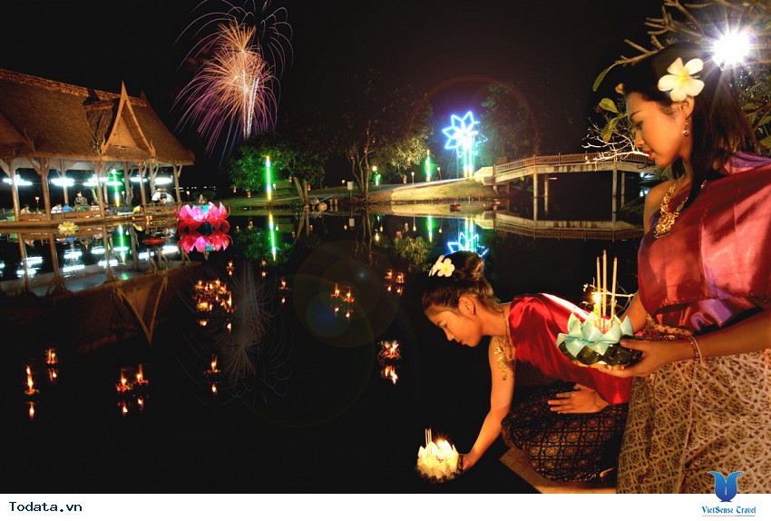 Ngắm đèn trời trong lễ hội Loy Krathong tại Chiang Mai Hình ảnh 1 Ngắm đèn trời trong lễ hội Loy Krathong tại Chiang Mai Hình ảnh 1