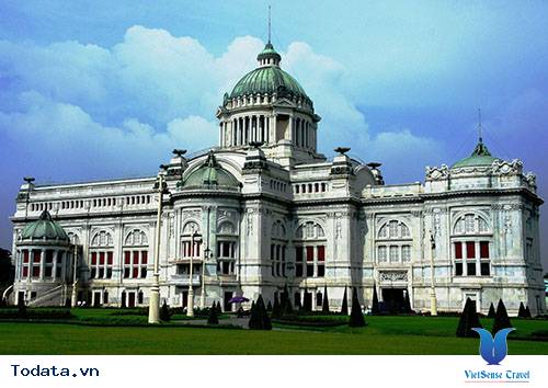 Ngắm vẻ đẹp Cung Điện Đá Trắng nhuốm màu thời gian Hình ảnh 2 Ngắm vẻ đẹp Cung Điện Đá Trắng nhuốm màu thời gian Hình ảnh 2