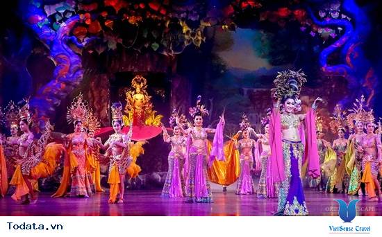 Tận mắt xem show chuyển giới Thái Lan với dàn vũ công bốc lửa Hình ảnh 2 Tận mắt xem show chuyển giới Thái Lan với dàn vũ công bốc lửa Hình ảnh 2