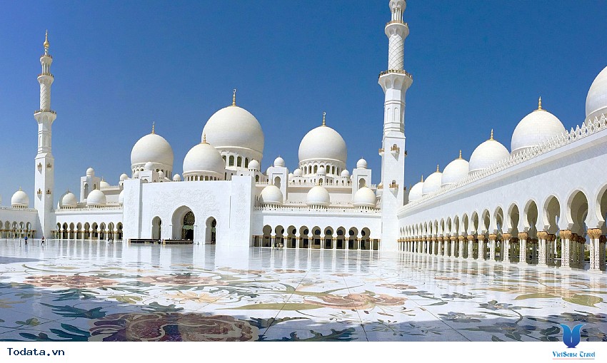 Thánh Đường Trắng Ấn Tượng Nhất Giữa Lòng Sa Mạc  Sheikh Zayed Hình ảnh 3