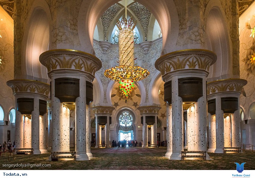 Thánh Đường Trắng Ấn Tượng Nhất Giữa Lòng Sa Mạc  Sheikh Zayed Hình ảnh 2