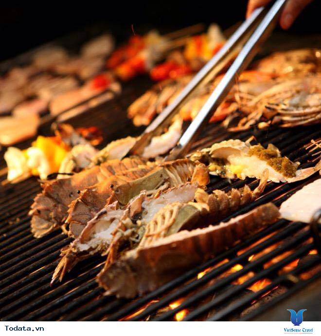 Tiệc Nướng BBQ Trên Bãi Biển Hình ảnh 4