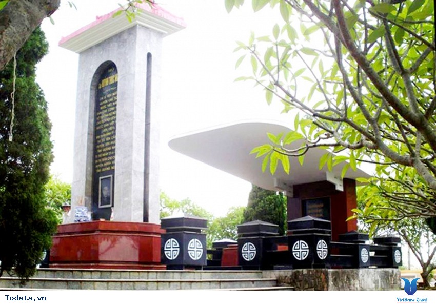 Tìm hiểu về tiểu sử của cụ Huỳnh Thúc Kháng tại Lý Sơn Hình ảnh 4 Tìm hiểu về tiểu sử của cụ Huỳnh Thúc Kháng tại Lý Sơn Hình ảnh 4