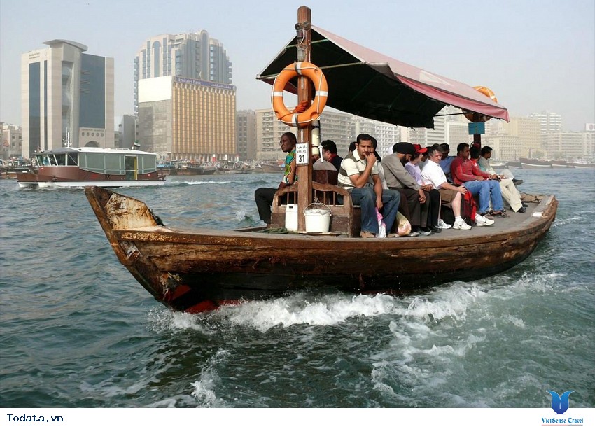 Trải Nghiệm Taxi Nước Qua Vịnh Dubai Hình ảnh 1