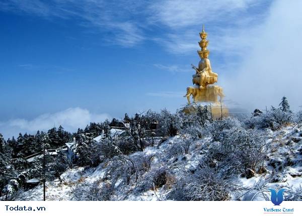 Tuyết Trắng Trên Đỉnh Nga Mi Hình ảnh 3