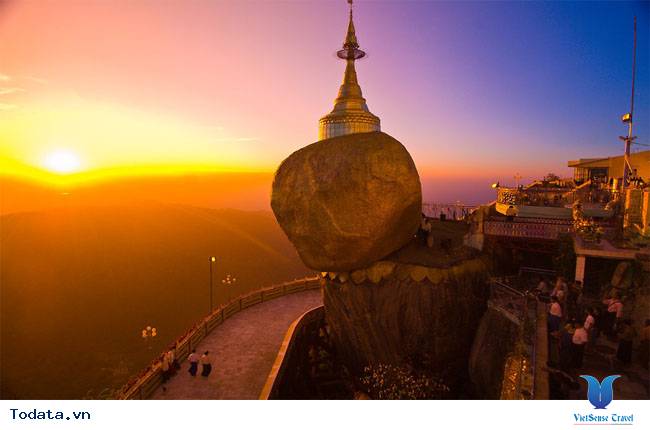 Ve đẹp hào quang của Golden Rock Hình ảnh 2