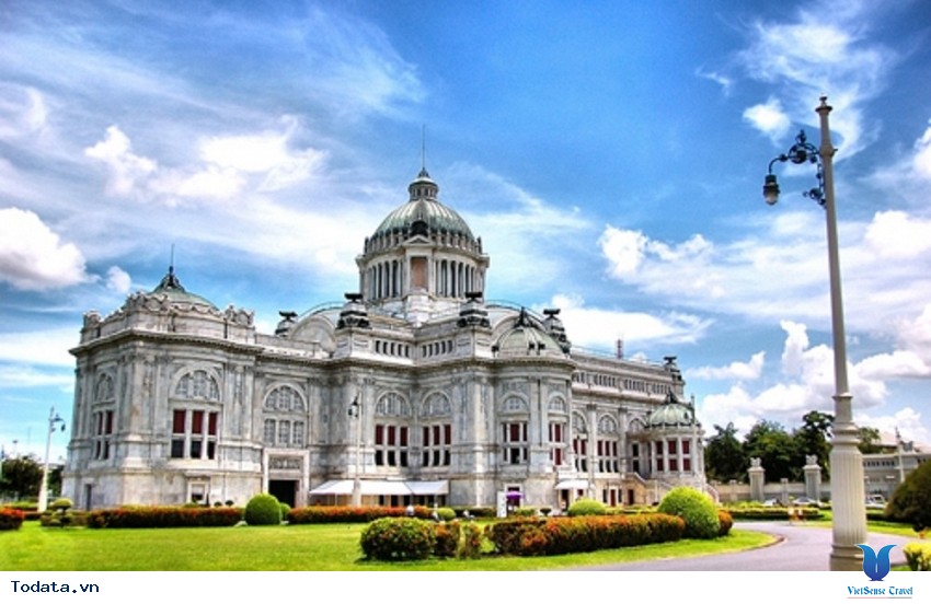 Vẻ đẹp tráng lệ của Cung Điện Đá Trắng Hình ảnh 1