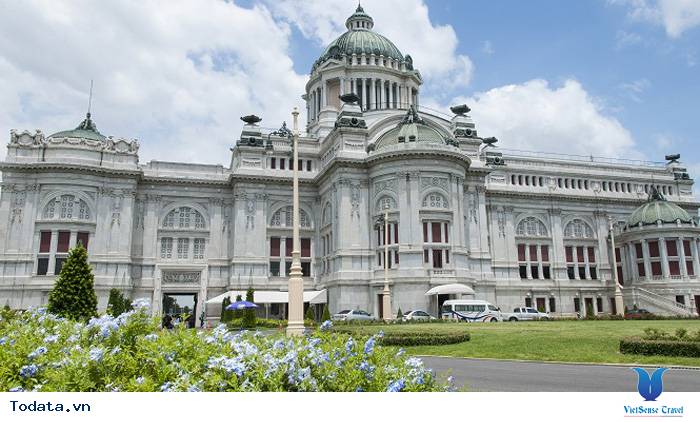 Vẻ đẹp tráng lệ của Cung Điện Đá Trắng Hình ảnh 2