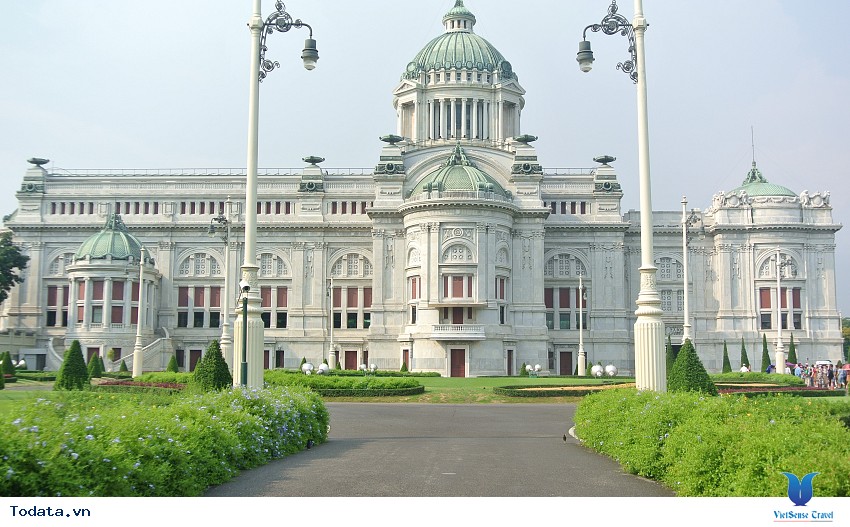 Vẻ đẹp tráng lệ của Cung Điện Đá Trắng Hình ảnh 3