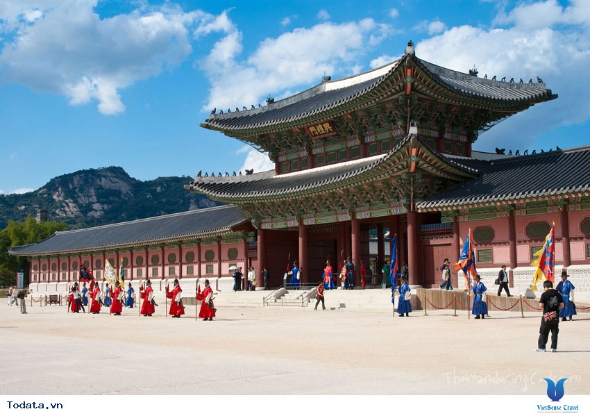 Vẻ Độc Đáo Của Cung điện Gyeongbok Giữa lòng Seoul Hình ảnh 2