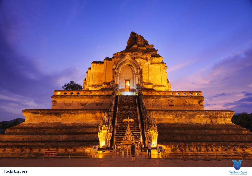 Wat Chedi Luang, tháp hài cốt lớn nhất Chiang Mai Hình ảnh 2