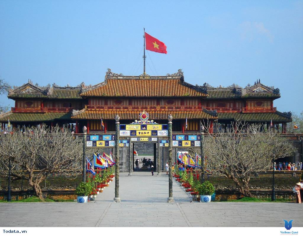 5 Địa Danh Không Thể Không Ghé Qua Khi Du Lịch Huế - Ảnh 2