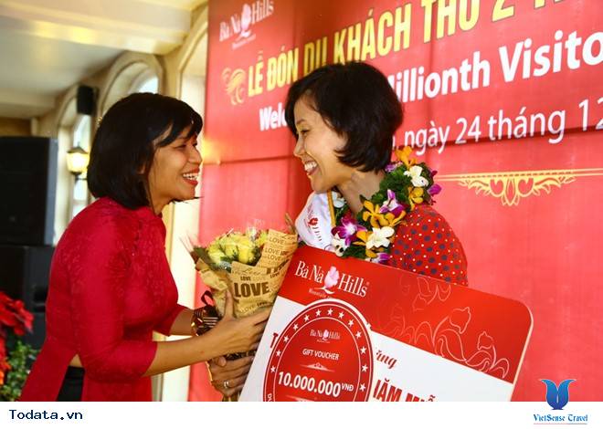 Bà Nà Hills cán mốc 2 triệu lượt khách du lịch - Ảnh 2