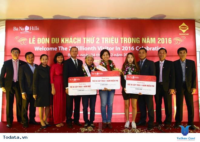 Bà Nà Hills cán mốc 2 triệu lượt khách du lịch - Ảnh 1