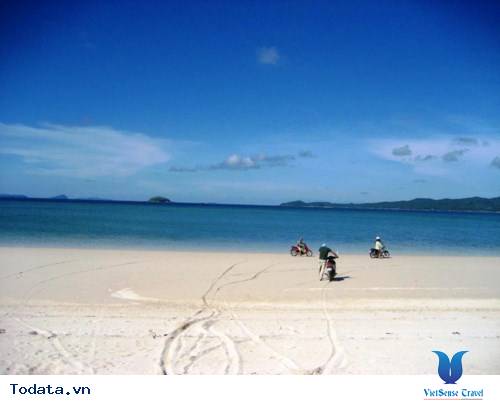 Bắc Vàn - Bãi tắm Yên Bình Nơi Biển Đảo Cô Tô - Ảnh 1 Bắc Vàn - Bãi tắm Yên Bình Nơi Biển Đảo Cô Tô - Ảnh 1
