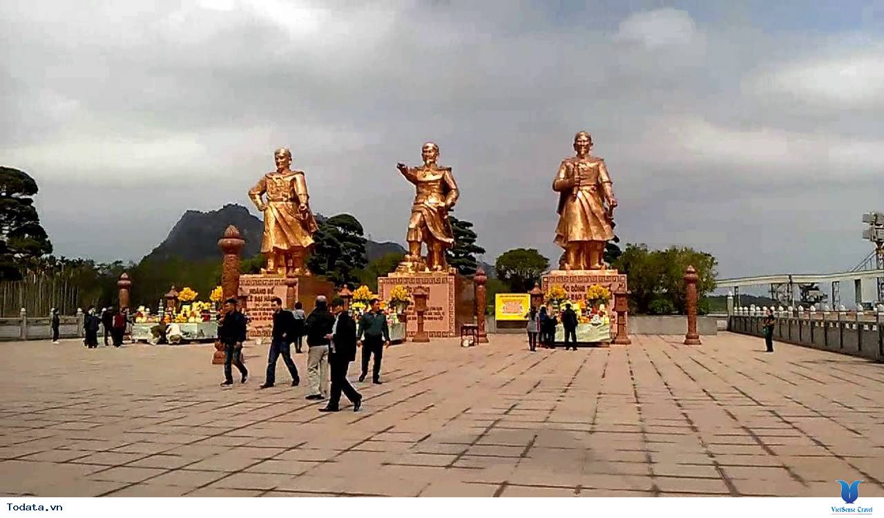 Bạch Đằng Giang, Điểm Đến Tâm Linh Đất Cảng - Ảnh 2 Bạch Đằng Giang, Điểm Đến Tâm Linh Đất Cảng - Ảnh 2