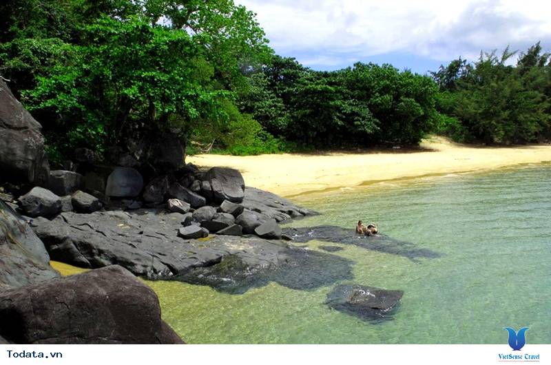 Bãi Đầm Trầu ở Côn Đảo