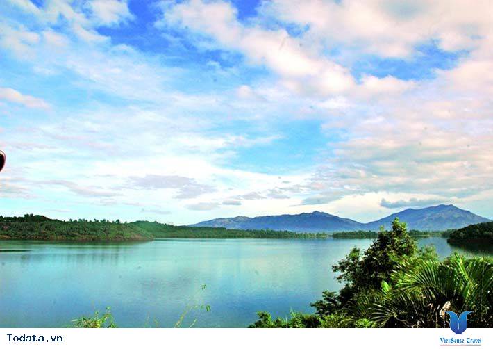 Biển Hồ - Mắt ngọc cao nguyên - Ảnh 2 Biển Hồ - Mắt ngọc cao nguyên - Ảnh 2