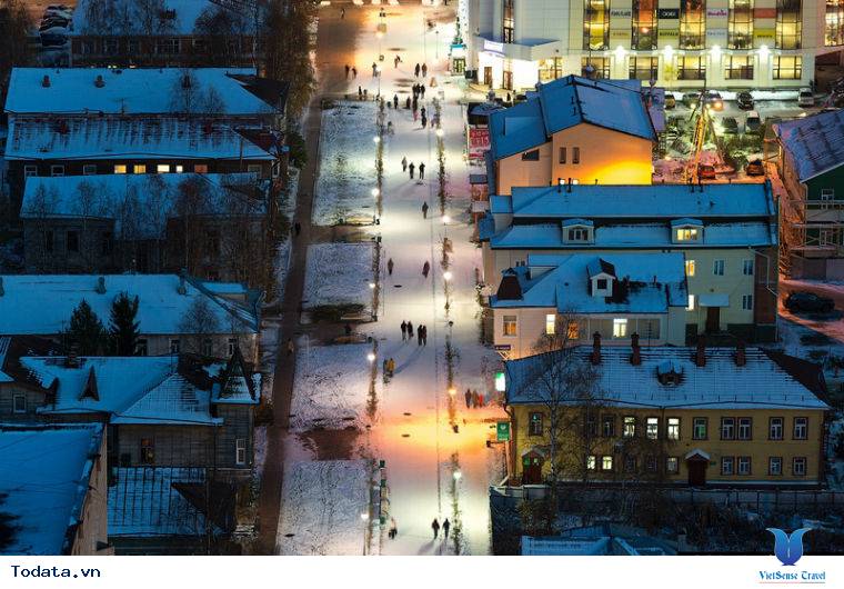 Chiêm ngưỡng những ngôi nhà gỗ ở thủ đô phía Bắc nước Nga. - Ảnh 1 Chiêm ngưỡng những ngôi nhà gỗ ở thủ đô phía Bắc nước Nga. - Ảnh 1