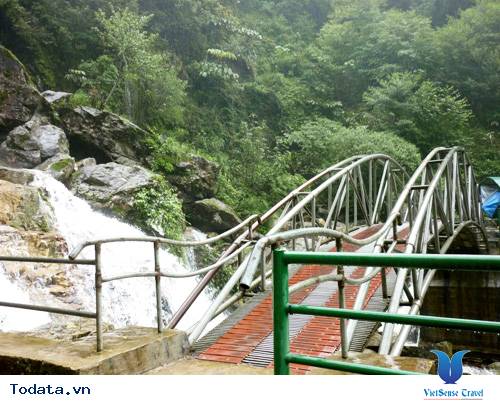 Chiêm Ngưỡng Vẻ Đẹp Kỳ Vĩ Của Thác Bạc Sapa - Ảnh 2