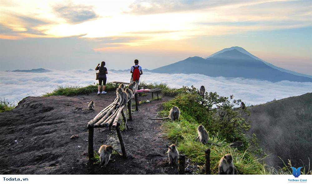 Chinh phục Mt Batur đầy thử thách - Ảnh 2 Chinh phục Mt Batur đầy thử thách - Ảnh 2