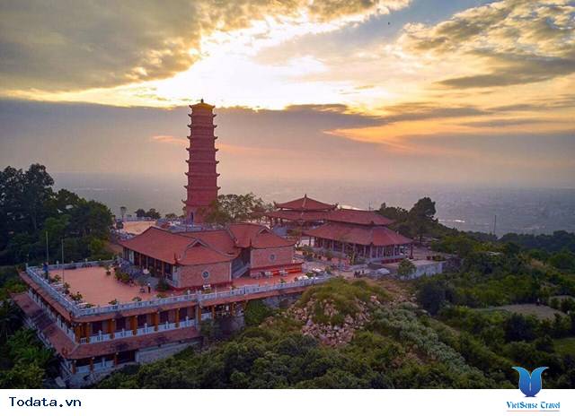 Chùa Tháp Tường Long, Nơi Rồng Vàng Hạ Thế - Ảnh 5 Chùa Tháp Tường Long, Nơi Rồng Vàng Hạ Thế - Ảnh 5