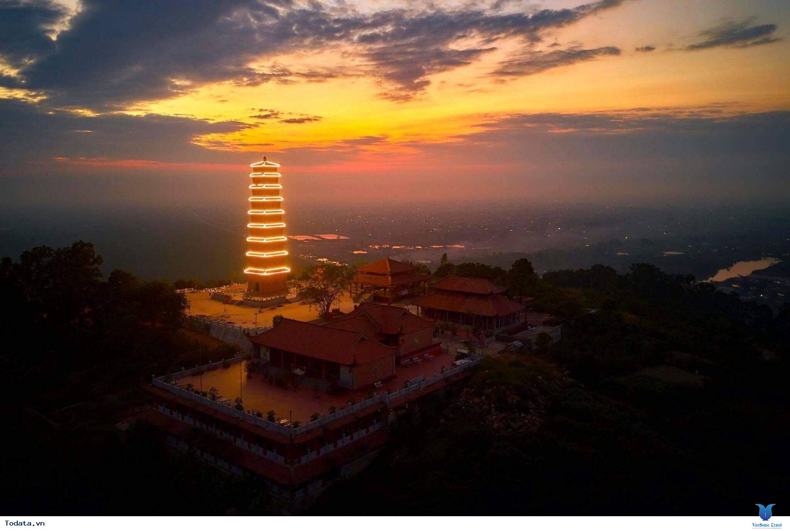 Chùa Tháp Tường Long, Nơi Rồng Vàng Hạ Thế - Ảnh 3 Chùa Tháp Tường Long, Nơi Rồng Vàng Hạ Thế - Ảnh 3