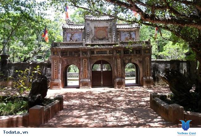 Chùa Từ Hiếu, ngôi cổ tự độc đáo bậc nhất xứ Huế - Ảnh 1 Chùa Từ Hiếu, ngôi cổ tự độc đáo bậc nhất xứ Huế - Ảnh 1