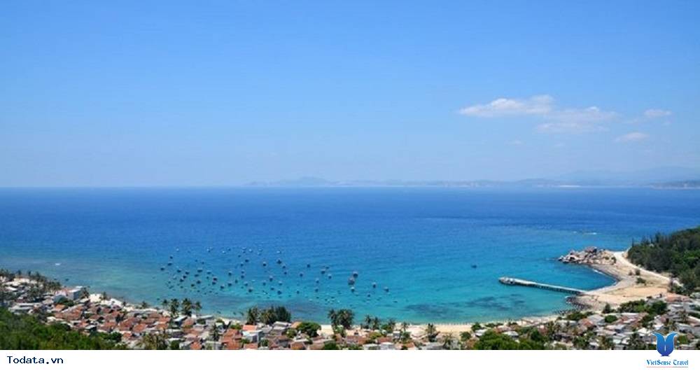 Cù Lao Xanh, hòn ngọc biển đông của Bình Định - Ảnh 1 Cù Lao Xanh, hòn ngọc biển đông của Bình Định - Ảnh 1