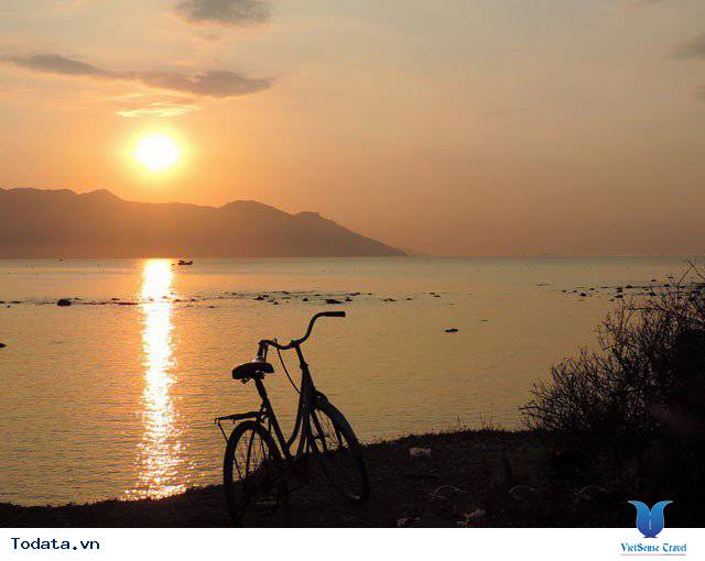 Đến Nha Trang Săn Đón Ánh Bình Minh Tuyệt Đẹp Trên Biển - Ảnh 10